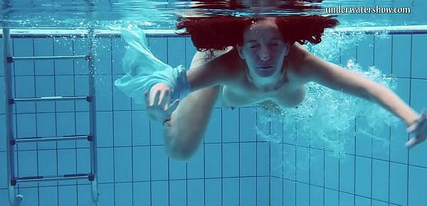 trendsPiyavka Chehova big tits brunette Czech underwater